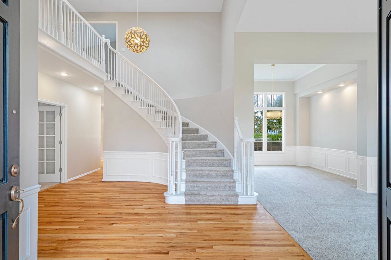 2531 57th St Sw - Photo 3 of 38