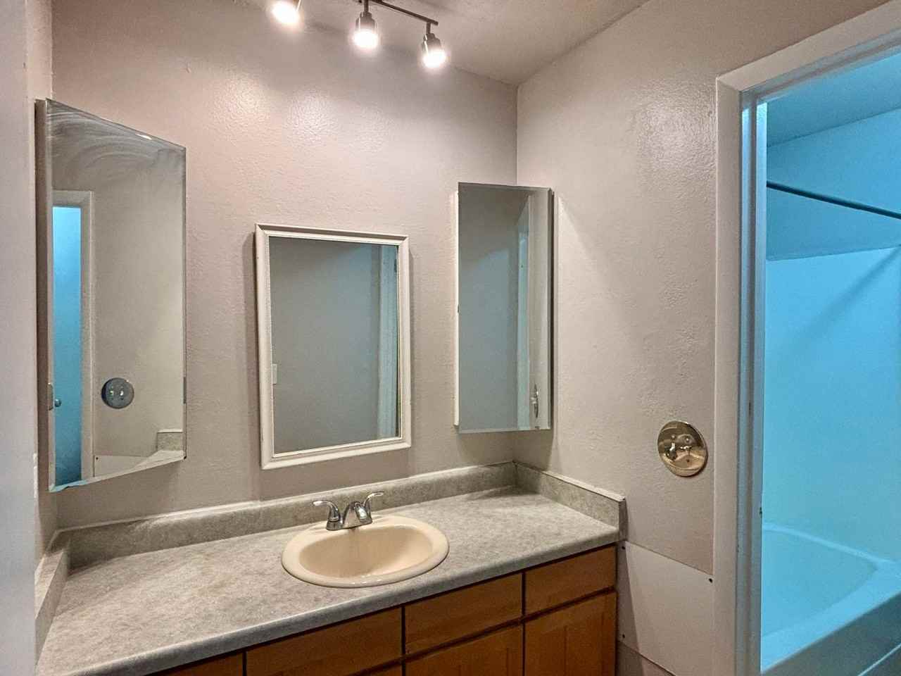 7995 E Mississippi Ave - Photo 6 of 12