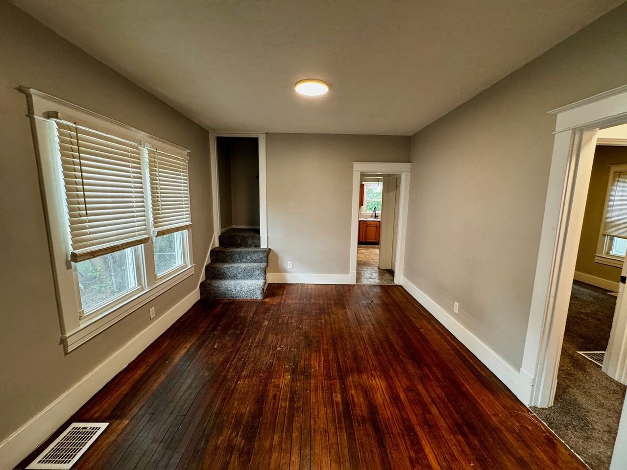 610 Colorado Ave - Photo 4 of 21