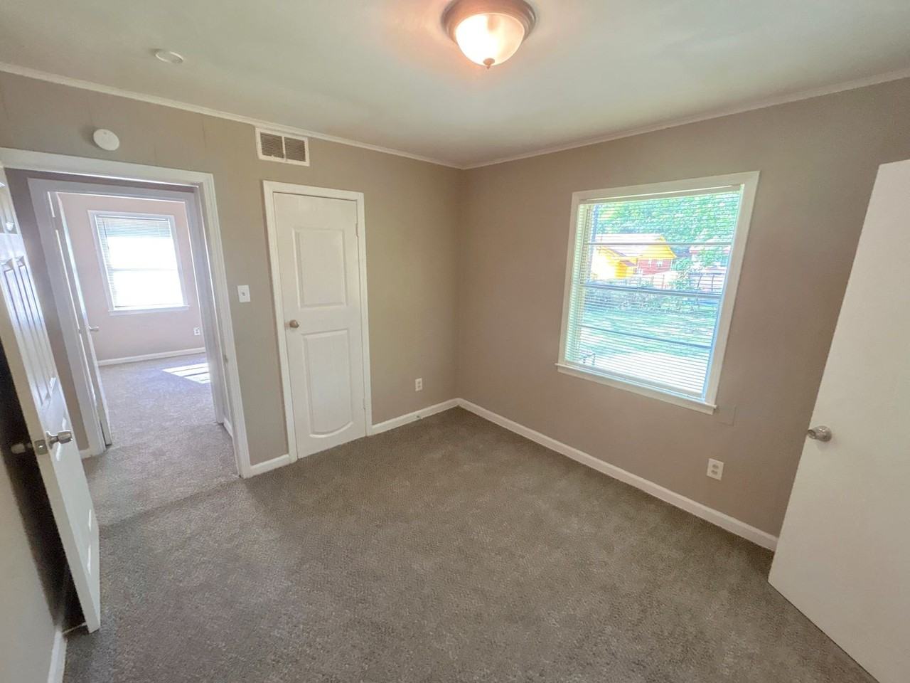 2158 Pueblo Ave - Photo 5 of 13