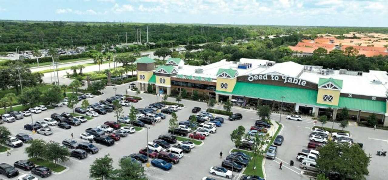 200 Diamond Cir #202 - Photo 4 of 28