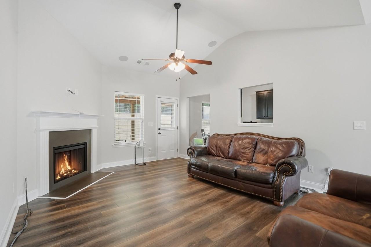 612 Stevens Pl - Photo 5 of 27