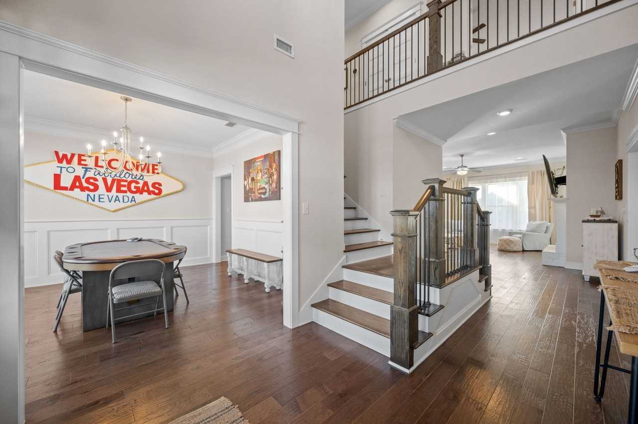 271 Hemlock Dr - Photo 6 of 32