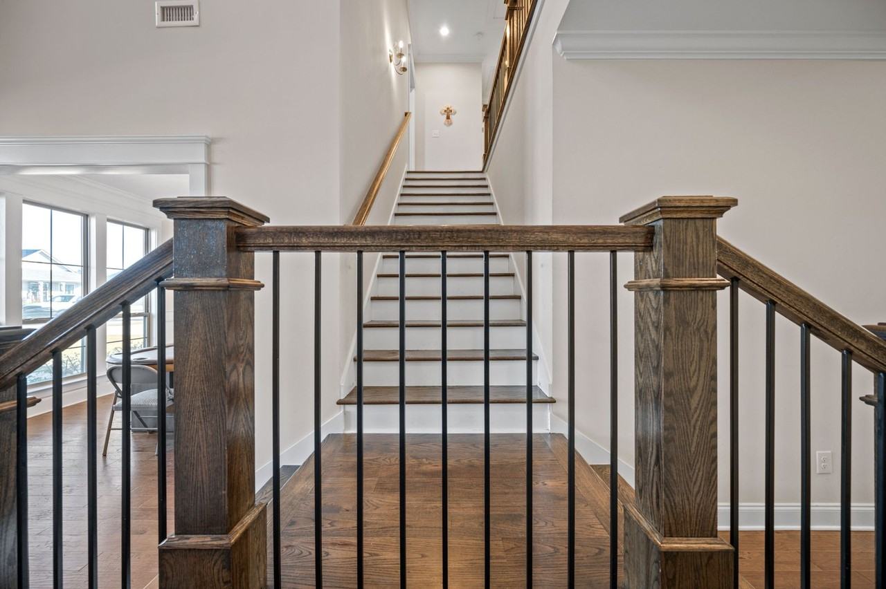 271 Hemlock Dr - Photo 7 of 32