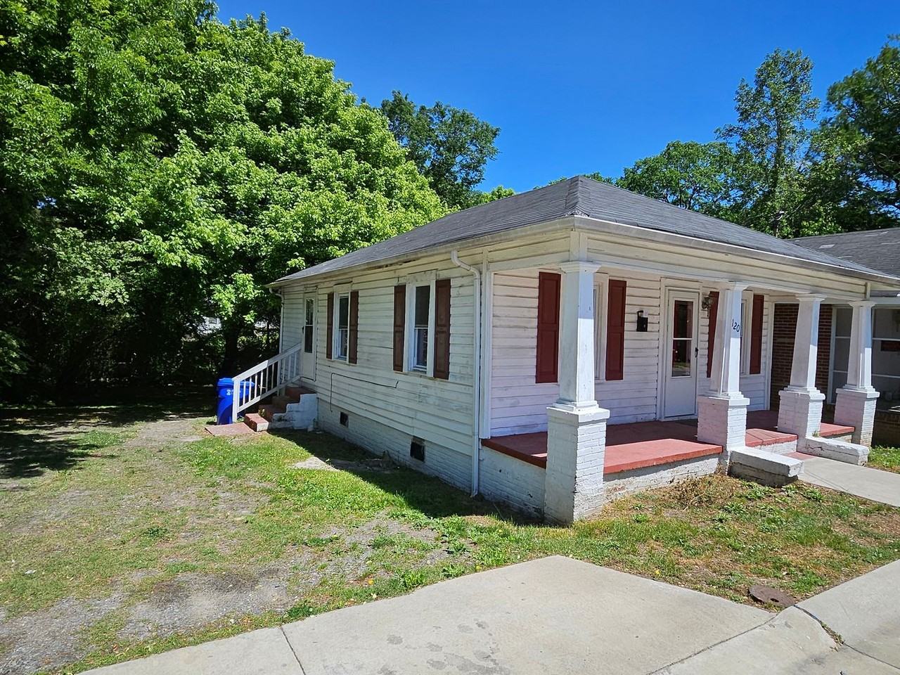 120 S 10th St - Photo 3 of 13