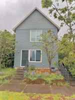 featured image of 6935 N Maryland Ave