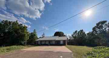 featured image of 33 County Road 398