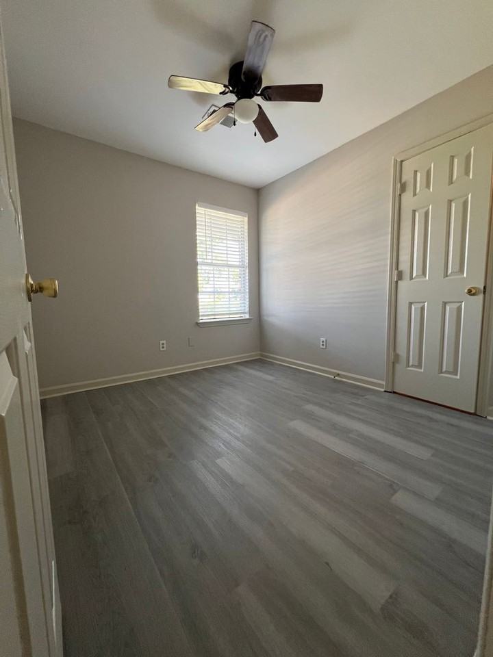 33 County Road 398 - Photo 4 of 14