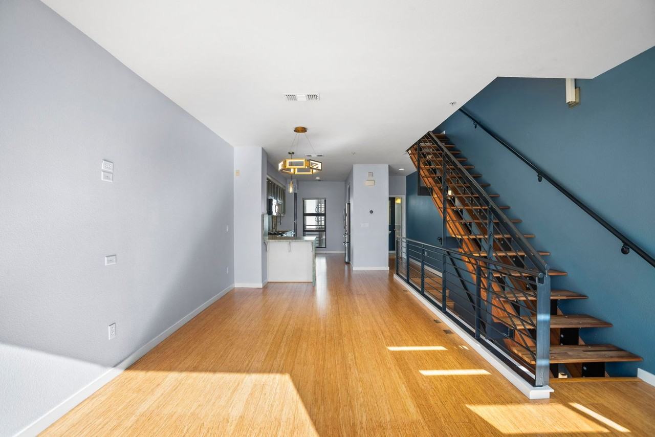 1313 Wood St - Photo 5 of 21