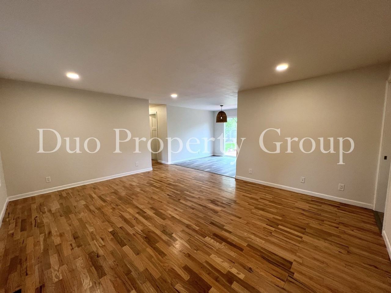 4555 High St - Photo 3 of 29