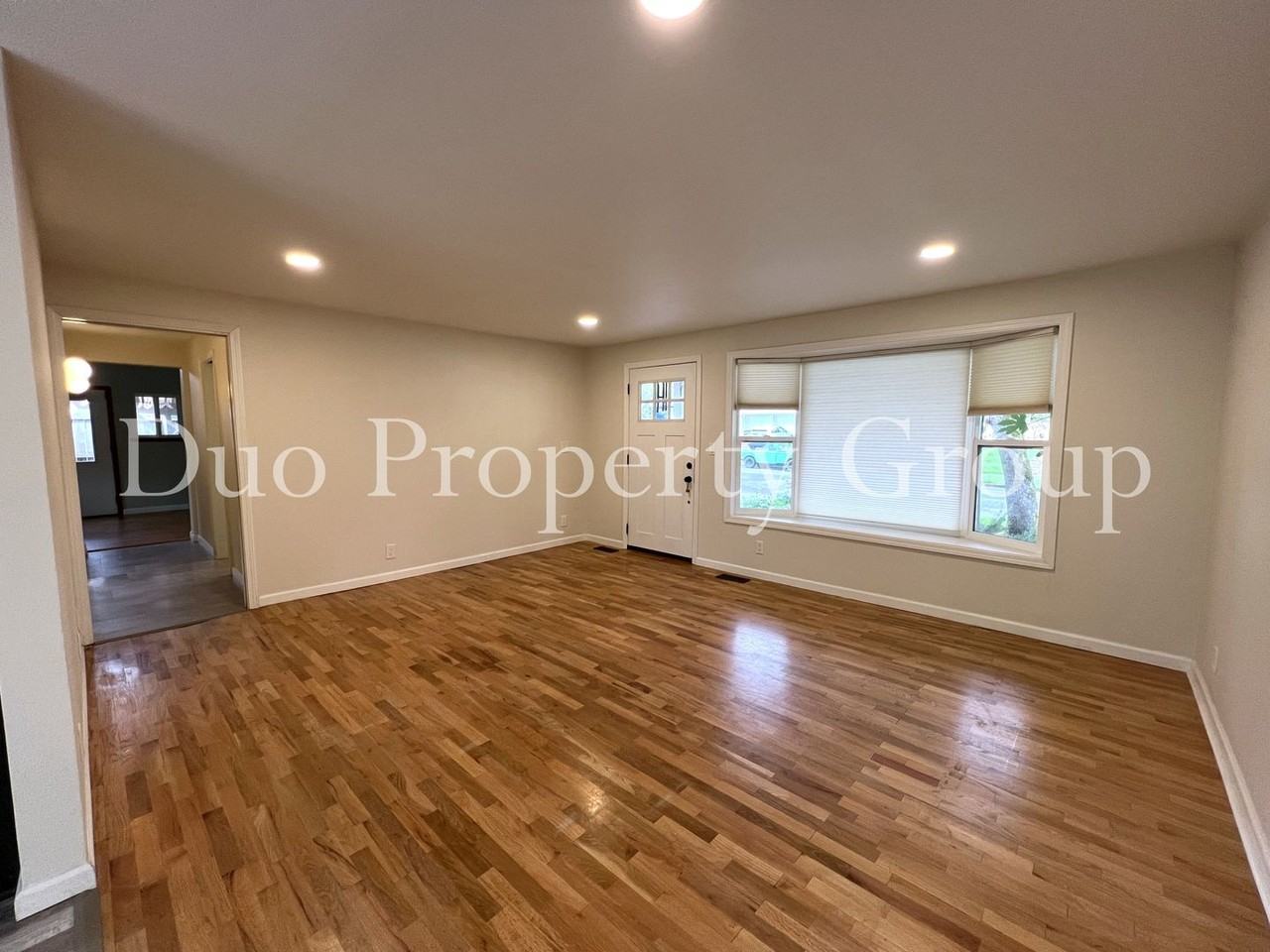 4555 High St - Photo 4 of 29