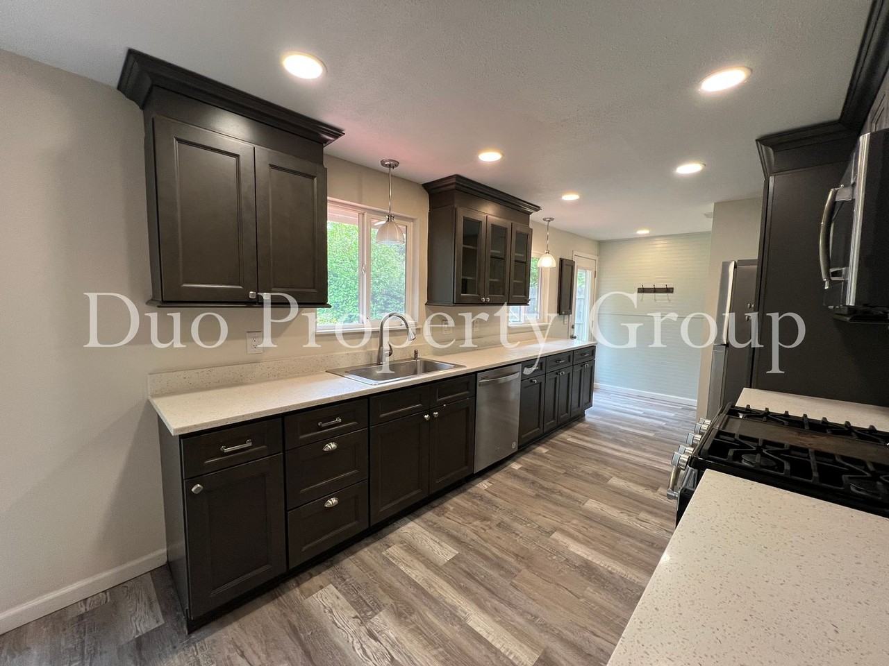 4555 High St - Photo 6 of 29