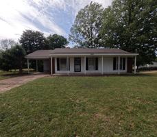 featured image of 3221 Melbourne St