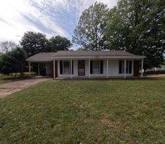 3221 Melbourne St - Photo 1 of 1