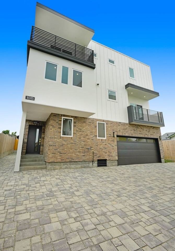 1015 1/2 Rosemont Ave - Photo 3 of 20