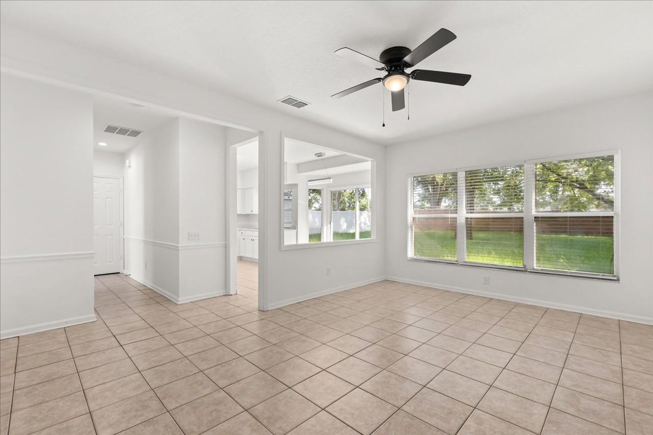 349 Hanging Moss Cir - Photo 7 of 48