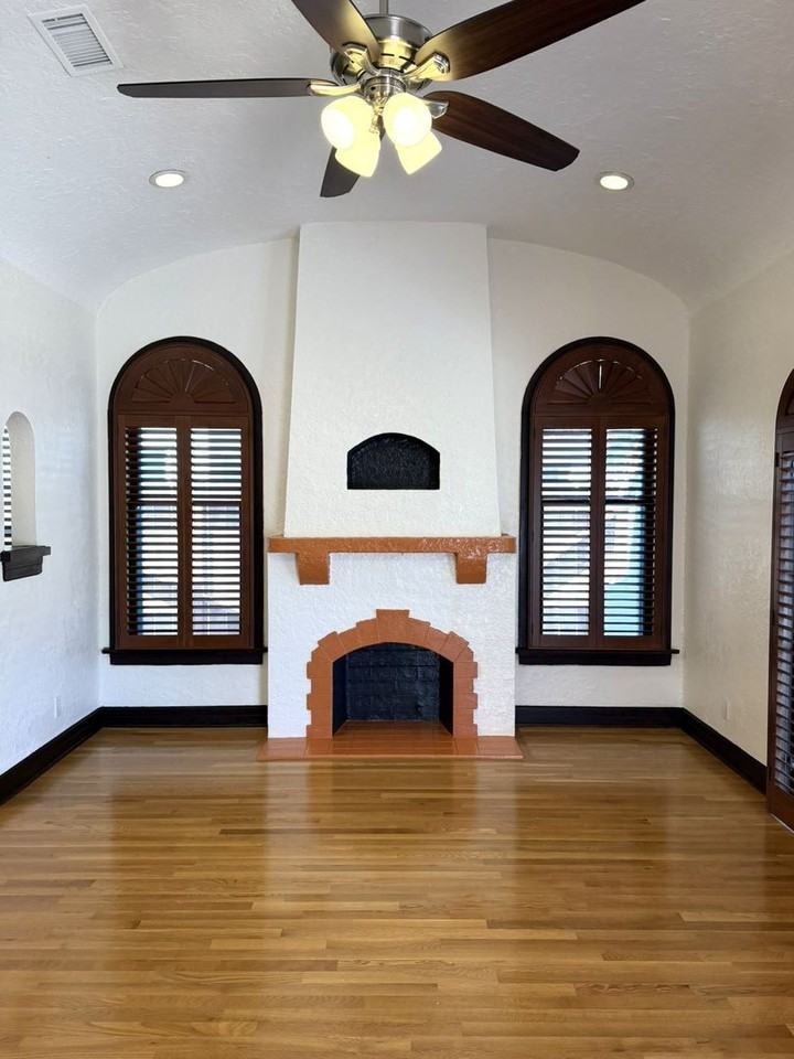 1935 Cedar Ave - Photo 5 of 29