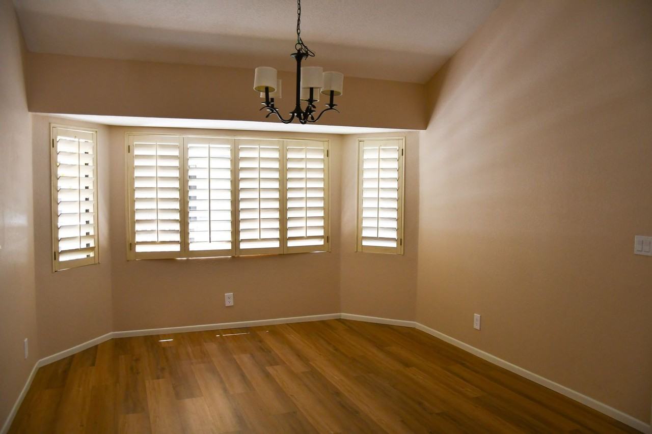 2337 Skyline Dr - Photo 6 of 50