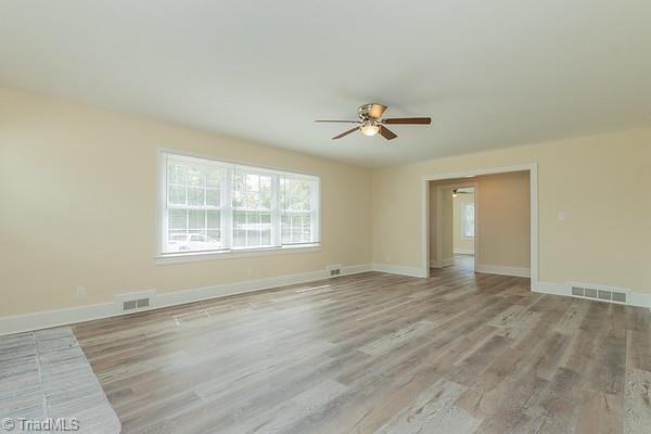206 Abbotts Ave - Photo 7 of 27