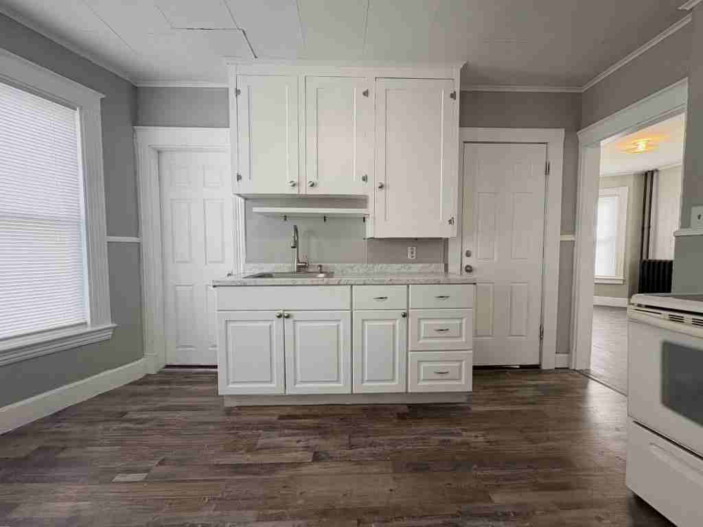 117 Pierce St Apt 1 - Photo 3 of 12