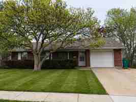 featured image of 713 Essex Ave