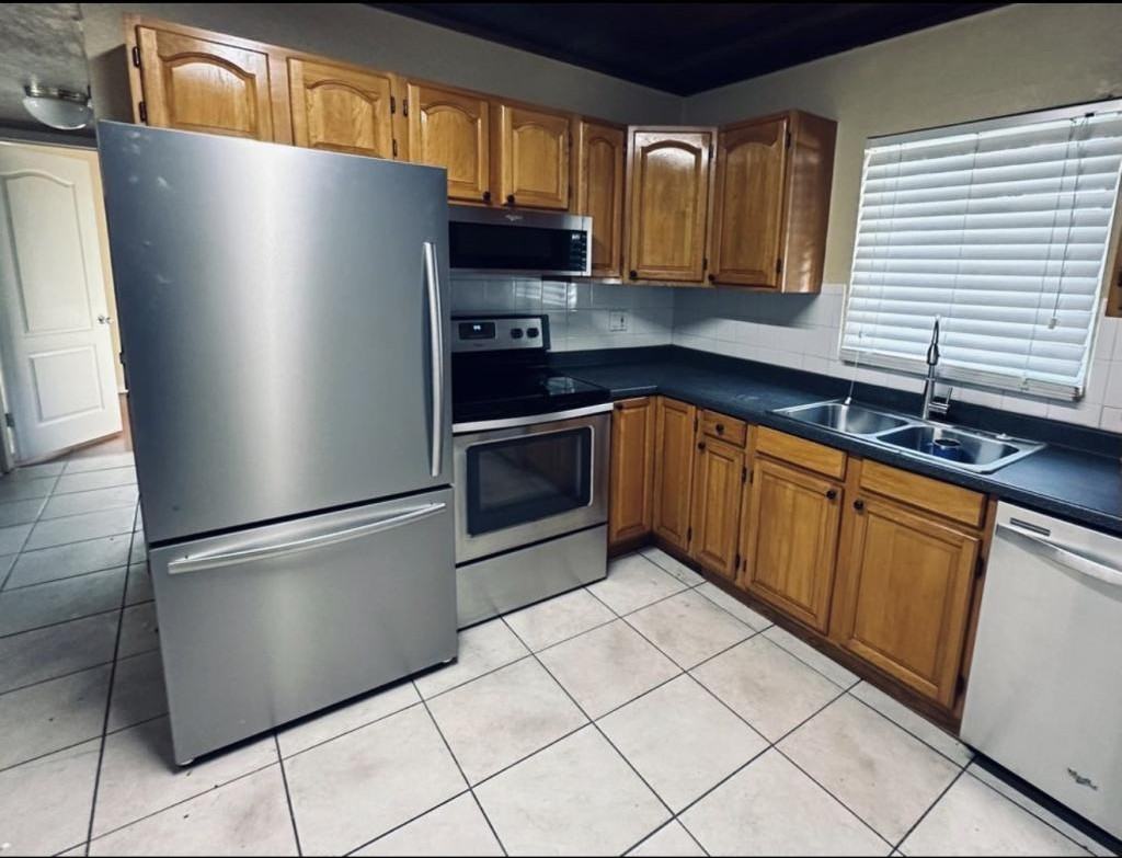 818 Orange St - Photo 2 of 5