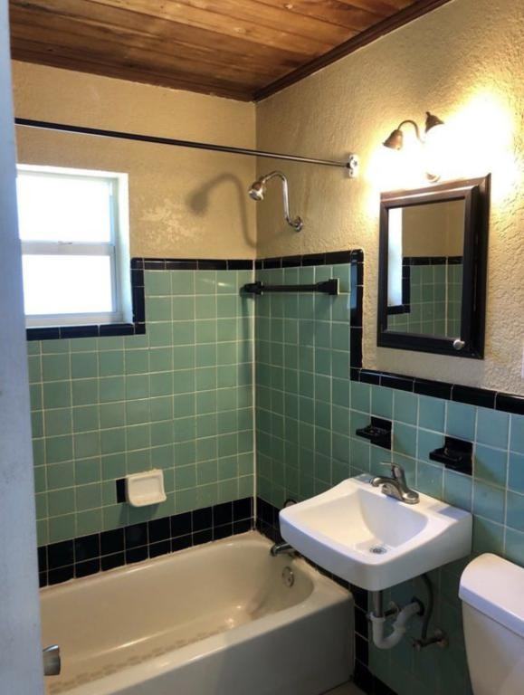 818 Orange St - Photo 5 of 5