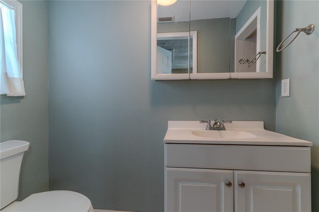 542 Longfellow Blvd - Photo 6 of 8