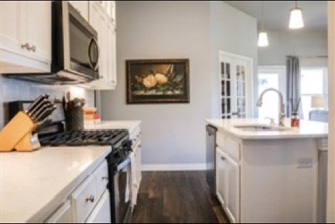 1114 Chandler St - Photo 6 of 9