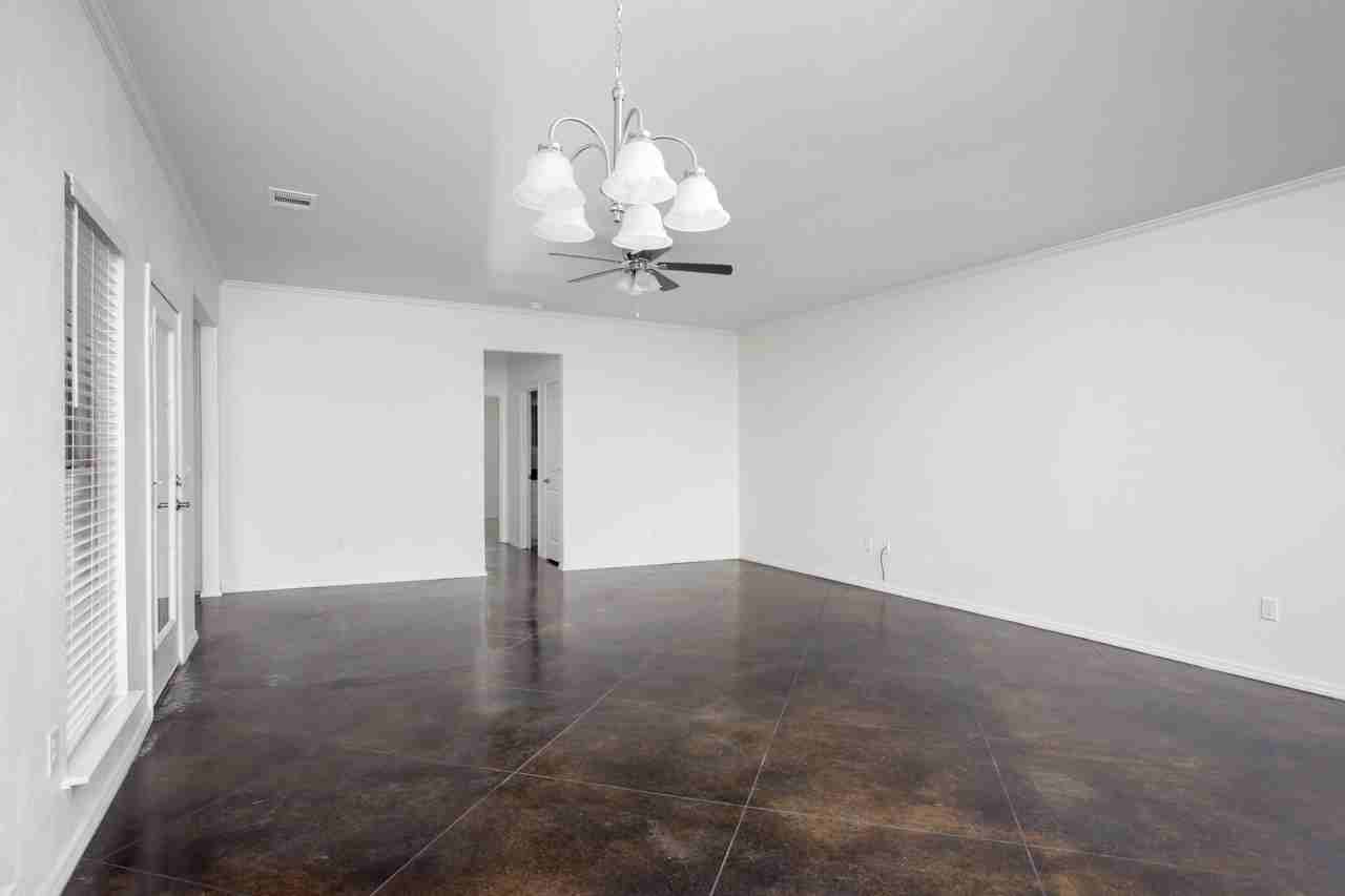 9918 Digby Ln - Photo 2 of 20