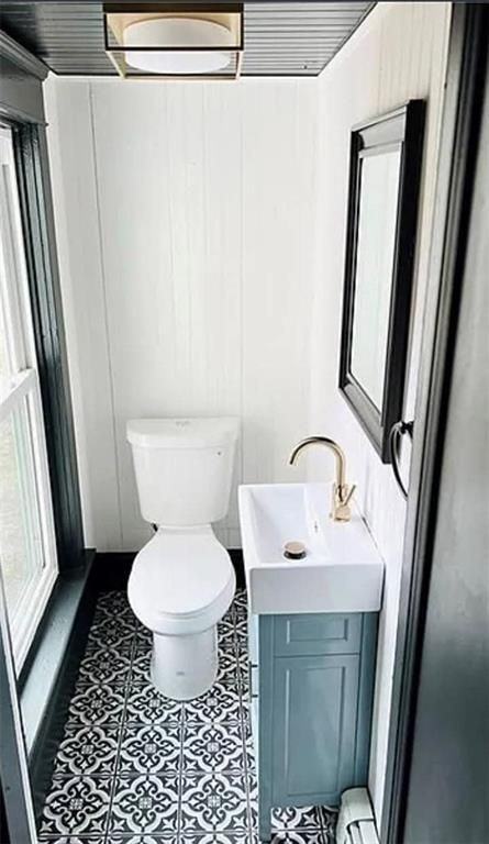 902 Main Ave - Photo 3 of 9