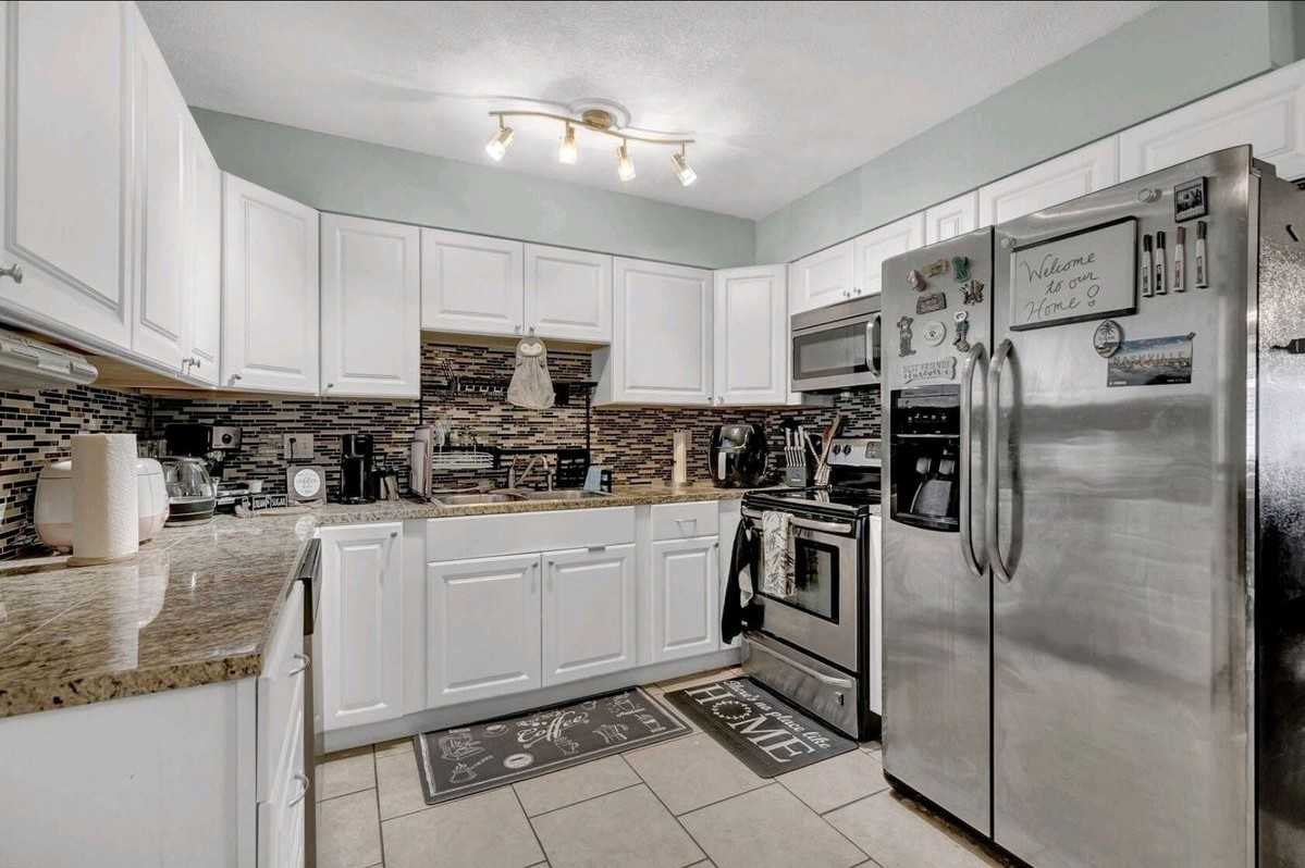 341 Longfellow Dr - Photo 6 of 21