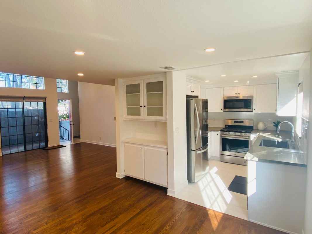 293 Ohio St ##2 - Photo 5 of 14