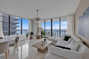 featured image of 788 Ne 23rd St ##1102