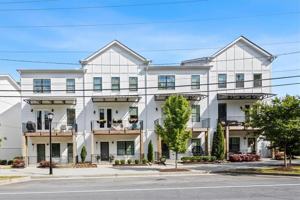 featured image of 2493 Sycamore Rd Nw ##4