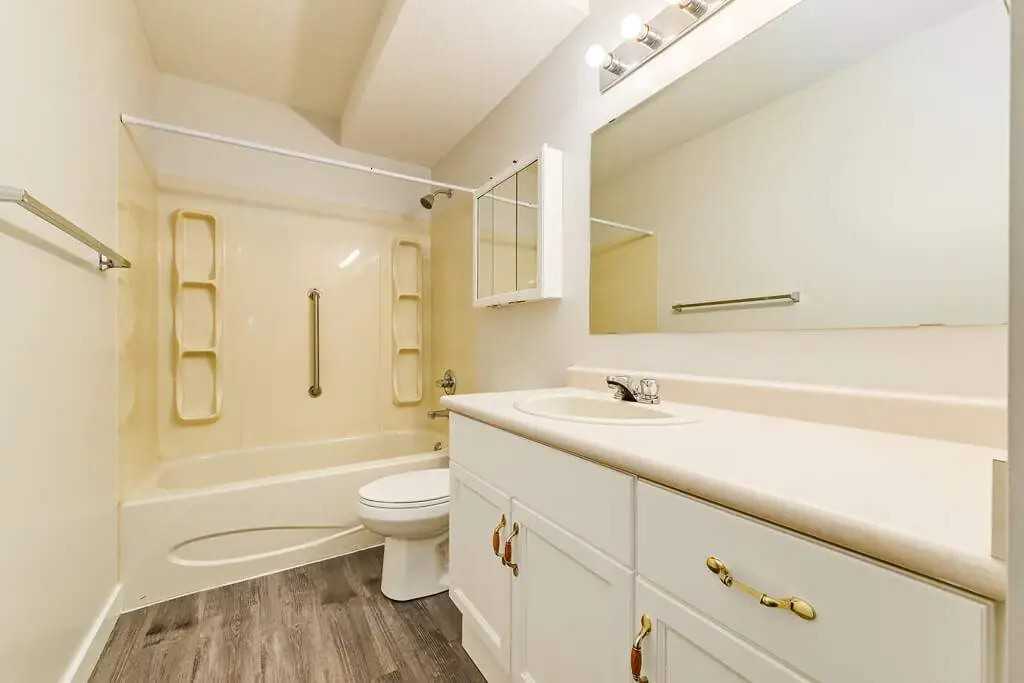 Crowchild Court - Photo 7 of 11