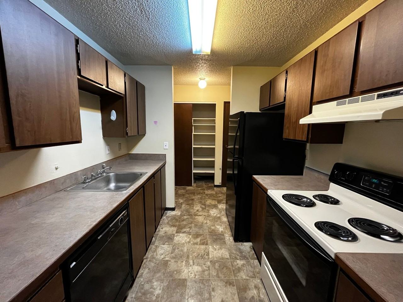 Golden Sands Apartments - Photo 2 of 21