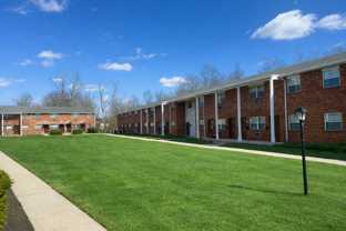 Park Manor Apartments - Photo 1 of 1