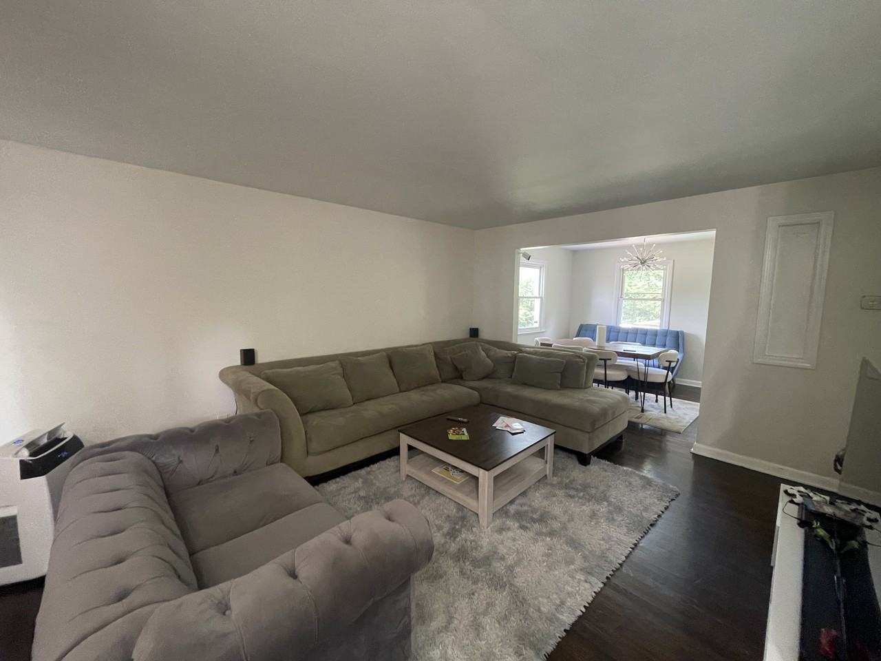 1065 Sayre Road South - Photo 2 of 18