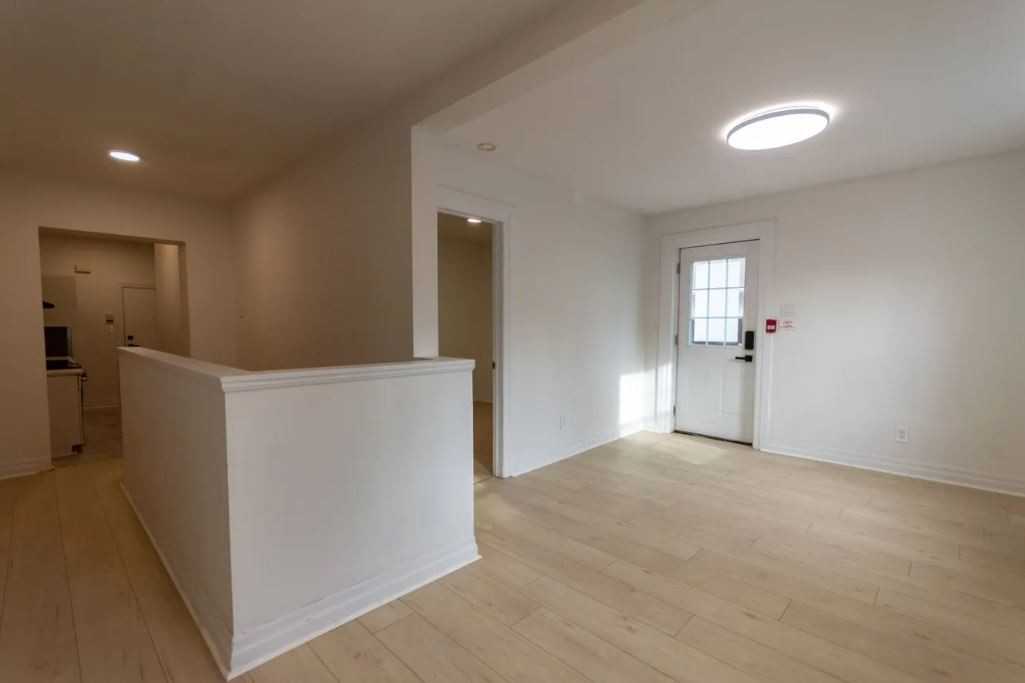 140 Stewart Street - Photo 3 of 24