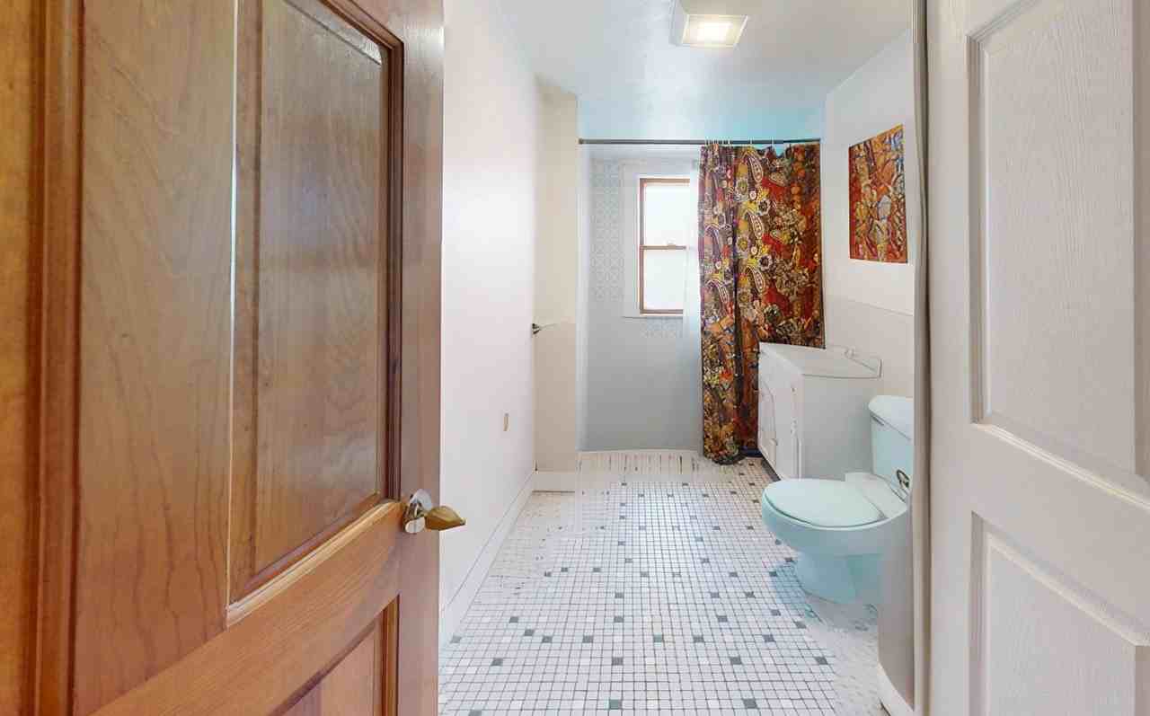 16 Templeton Pkwy. - Photo 5 of 6