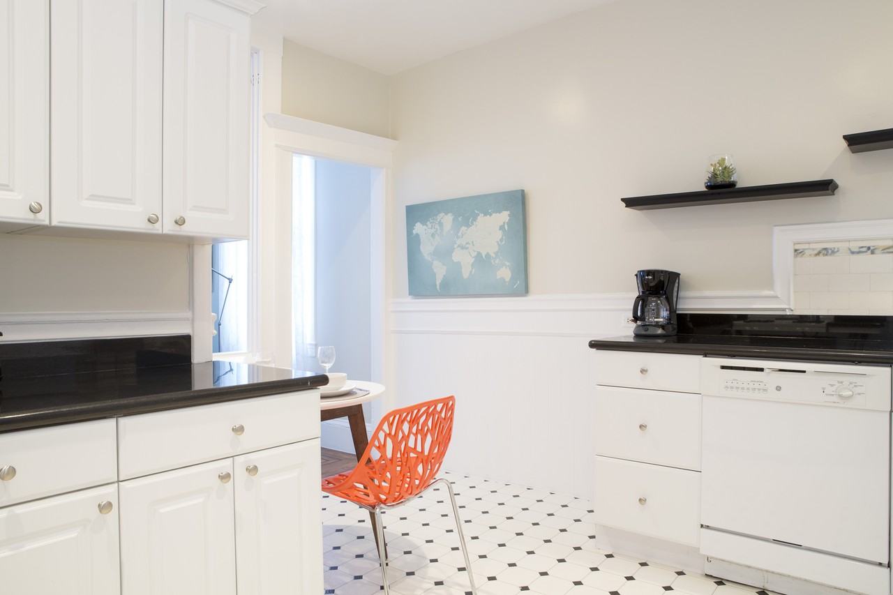 Walter St #A - Photo 6 of 18