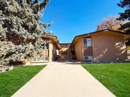 featured image of 700 Darby Ct #6