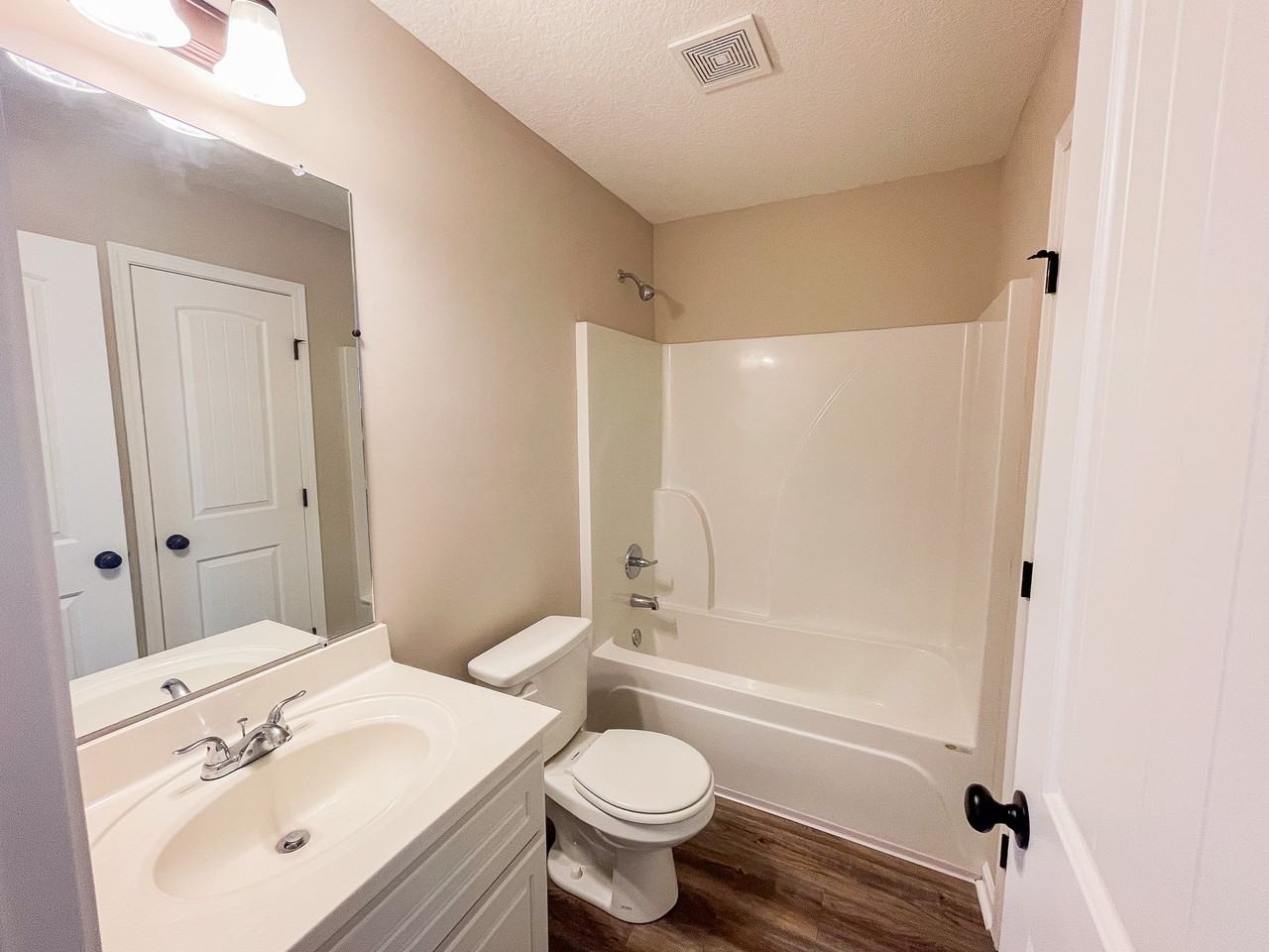 546 Deerchase Ct #1 - Photo 3 of 17
