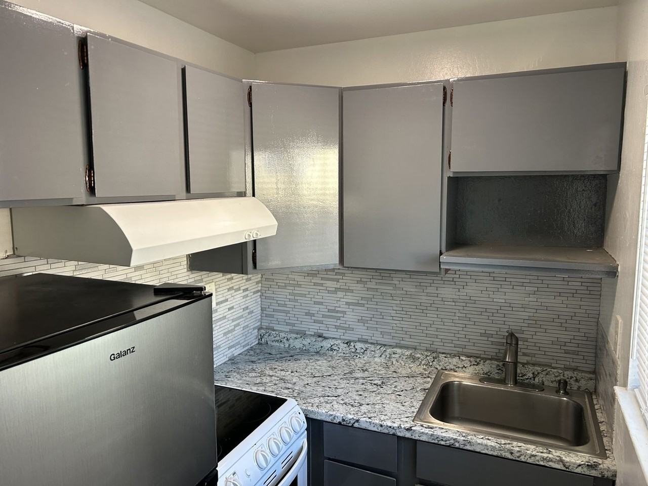 218 Mississippi St #E - Photo 5 of 12