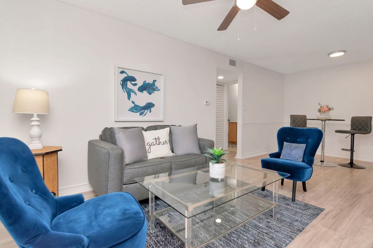 214 Lake Parsons Grn #103