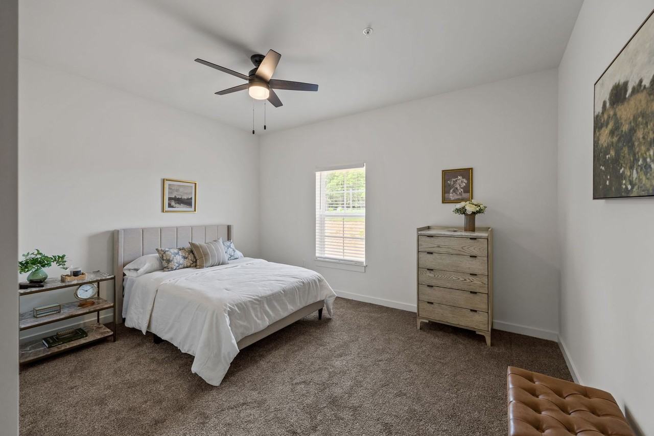 Midland Pointe at Lake Norman - Photo 5 of 31