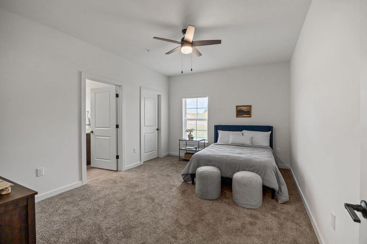 Midland Pointe at Lake Norman - Photo 6 of 31