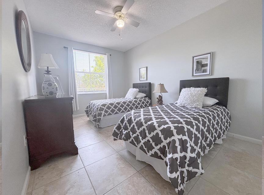 2080 Greenview Shores Blvd #419 - Photo 4 of 14