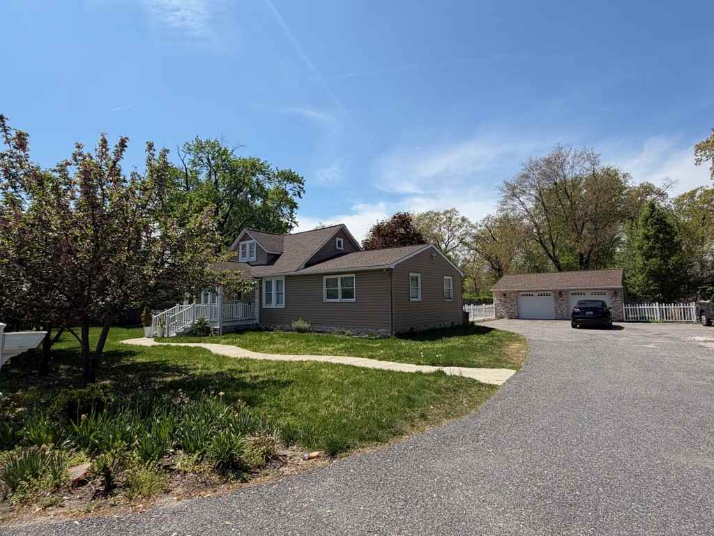 7950 Quarterfield Rd - Photo 2 of 19